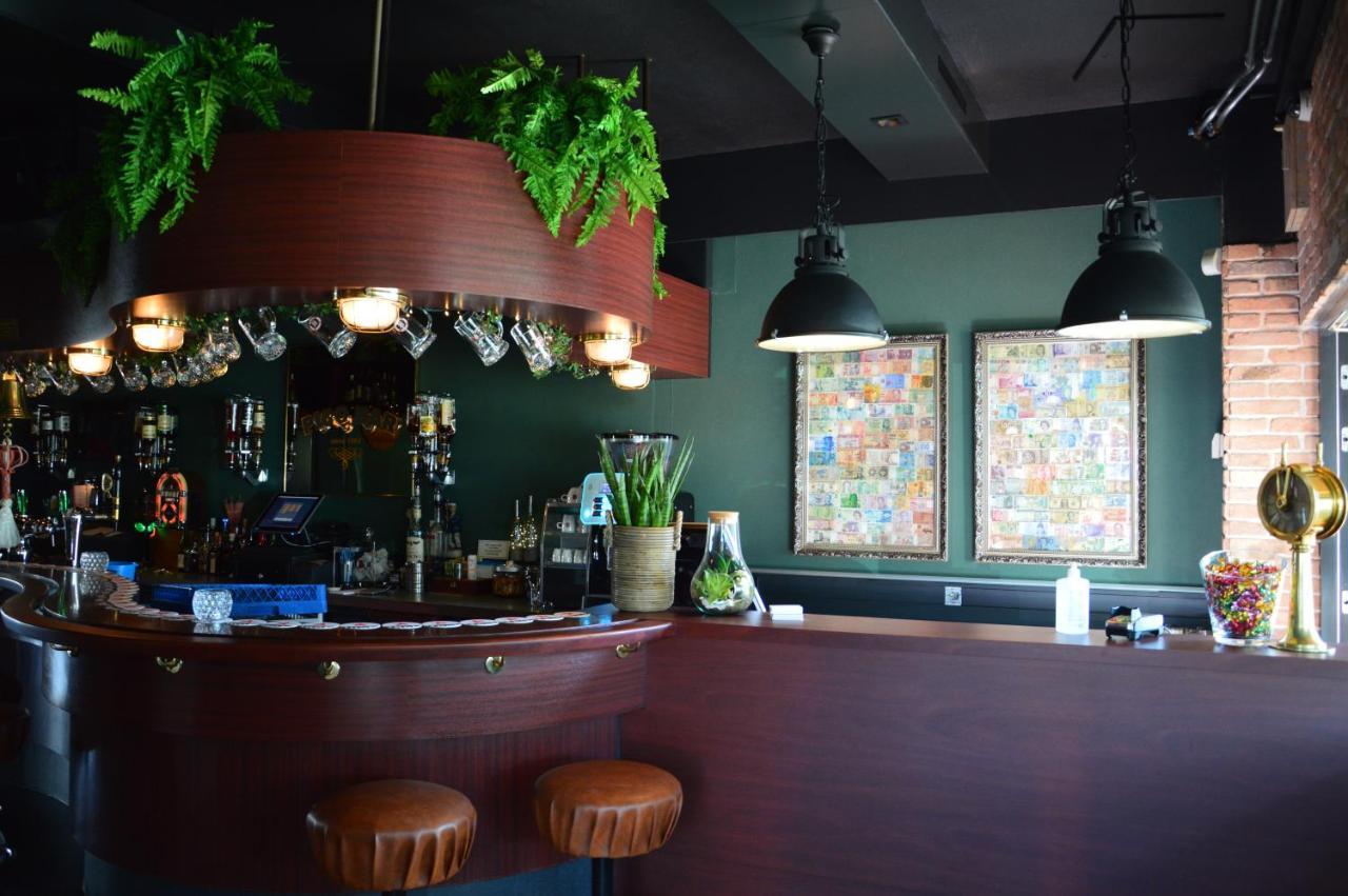 Hotel Pico Rozenburg エクステリア 写真